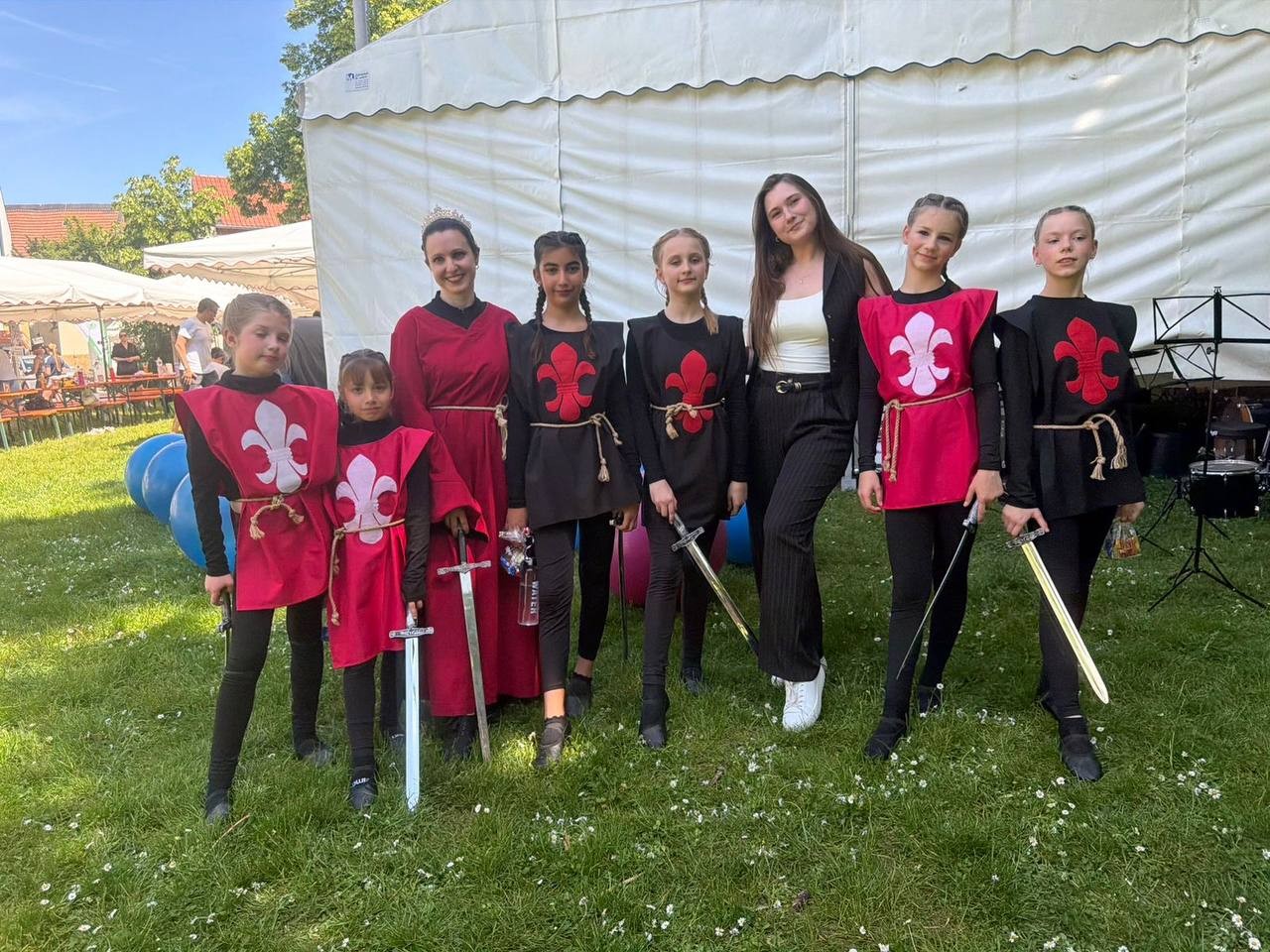 Auftritt der Tanzgruppe beim Fest